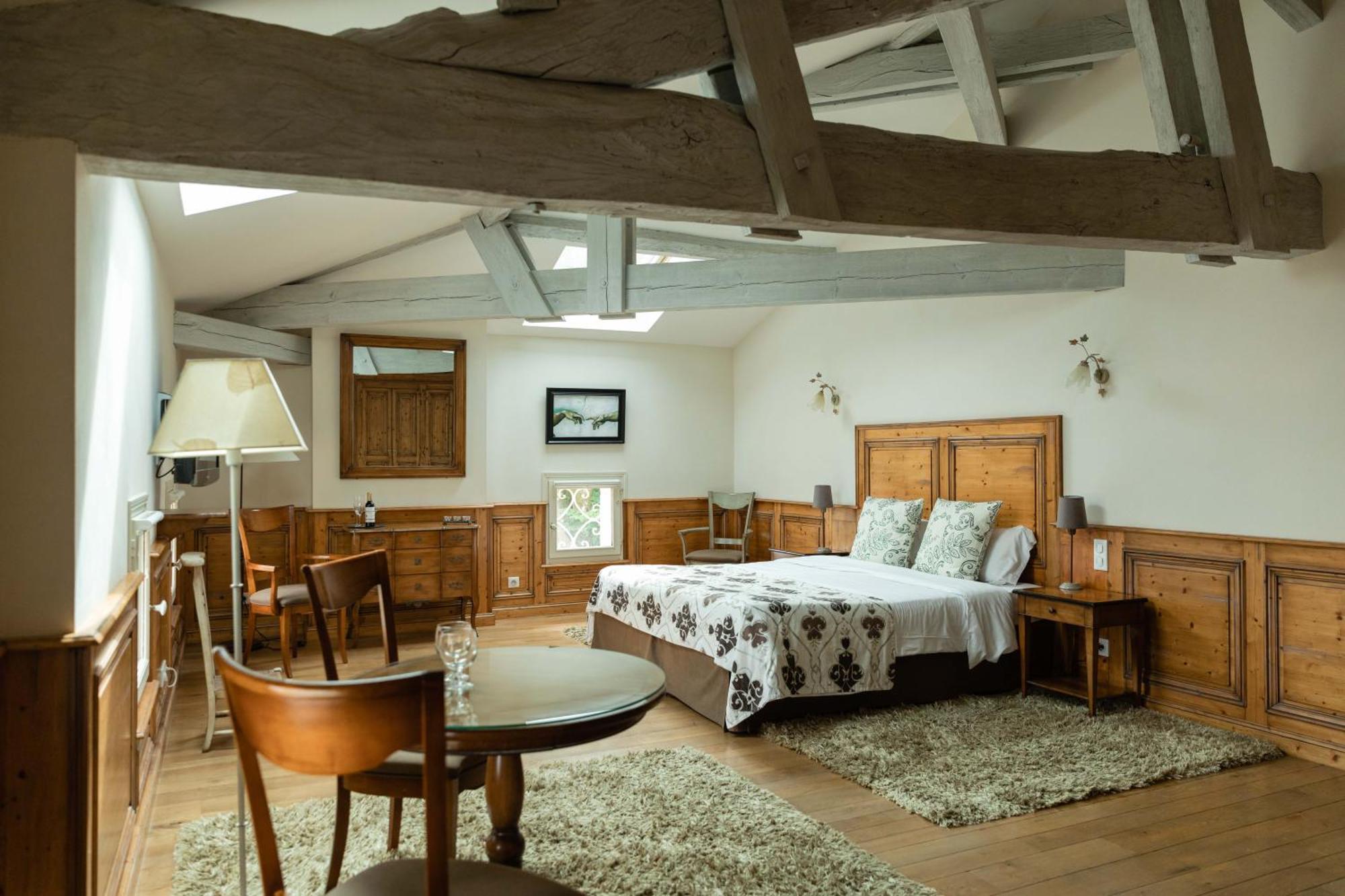 Villa Heloise Hotel Puisseguin Buitenkant foto